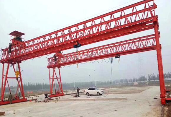 MG型提梁机工作现场 MG型提梁机工作现场