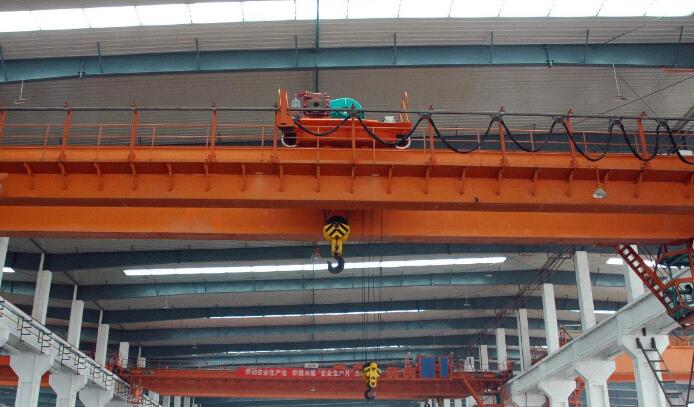 QN型双用桥式蜜桃视频APP下载机 QN型双用桥式蜜桃视频APP下载机