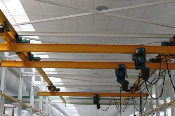 山东单梁蜜桃视频APP下载机溜钩滑钩的缘故及解决方案 山东单梁蜜桃视频APP下载机溜钩滑钩的缘故及解决方案