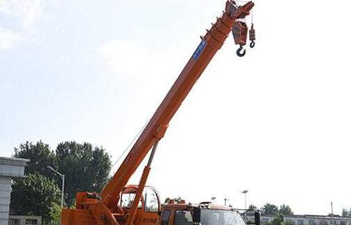 汽车吊驾驶员操作规程 汽车吊驾驶员操作规程