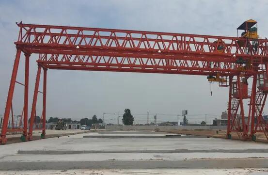 MG80/5t蜜桃视频在线观看视频厂家：如何做镀锌钢丝绳防锈处理工作中